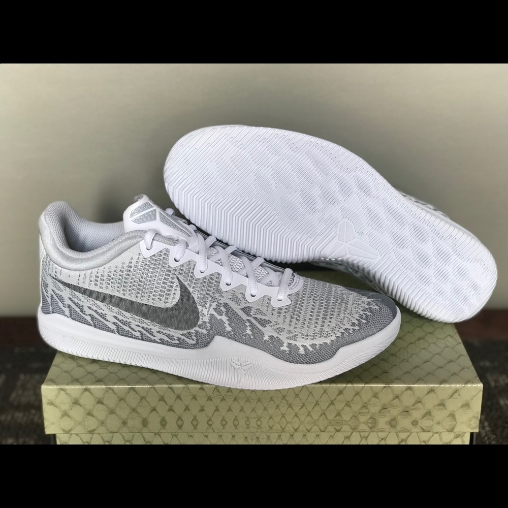 NEW Nike Kobe Mamba Rage White Basketball Elite XI - Picture 4 of 8